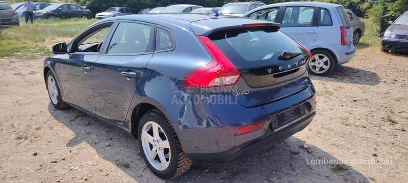 Volvo V40 2.0 D2