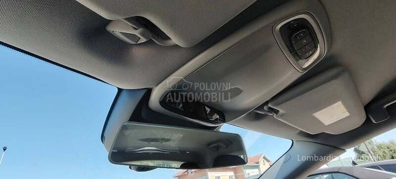 Volvo V40 2.0 D2