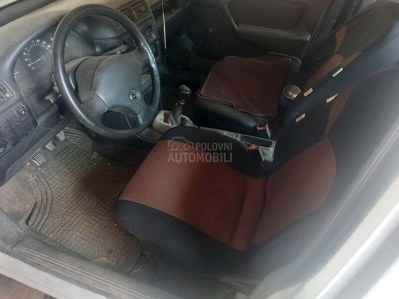 Opel Vectra A 1.6 i
