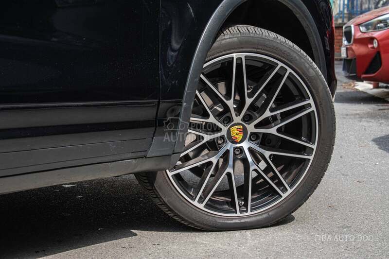 Porsche Cayenne 3.0 V6 262hk