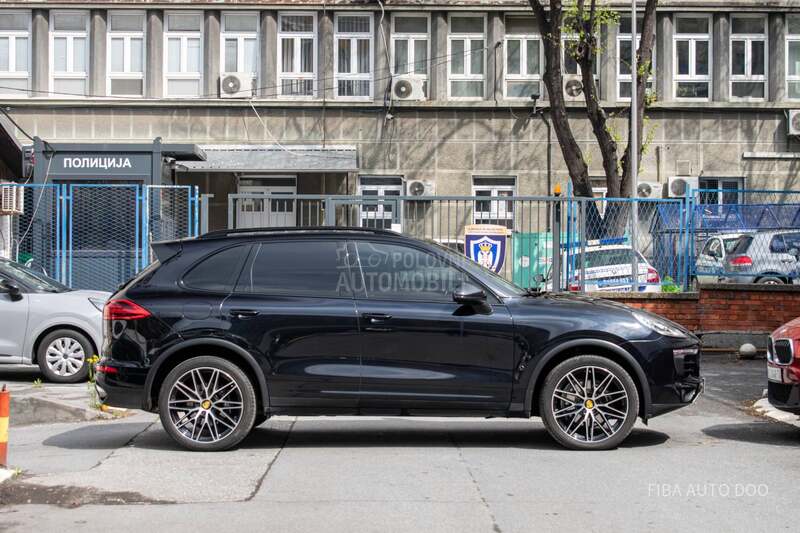 Porsche Cayenne 3.0 V6 262hk