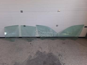 Stakla za X3 E83 za BMW X3 od 2004. do 2010. god.