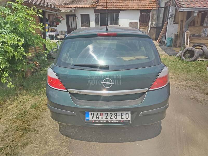 Opel Astra H 1.4