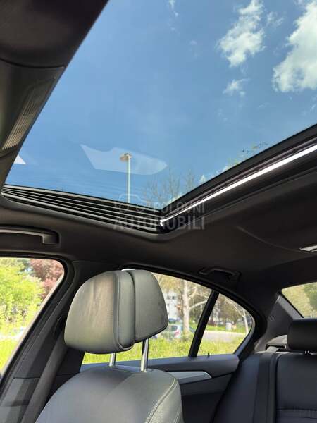 BMW 520 XDRIVE