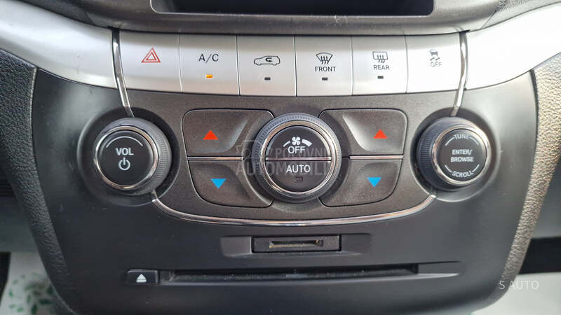 Fiat Freemont 