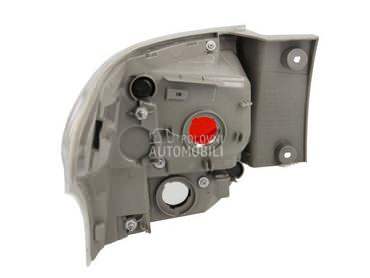 Stop svetla i stop lampe za Mitsubishi Outlander od 2013. do 2016. god.