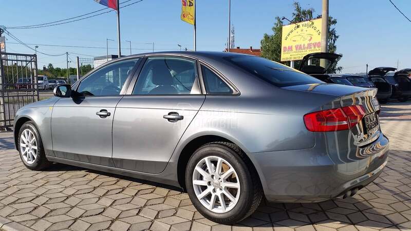 Audi A4 2.0TDI RESTY/0DLIČAN