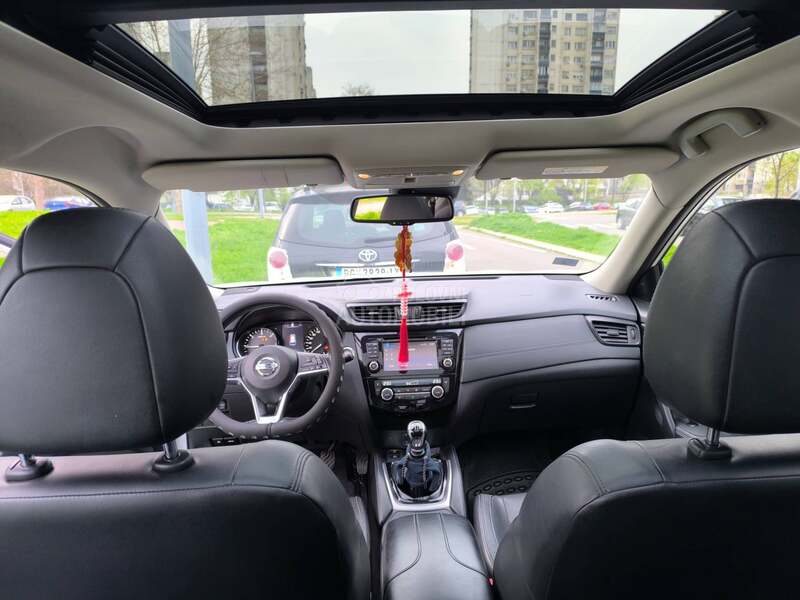 Nissan X-Trail 1.6