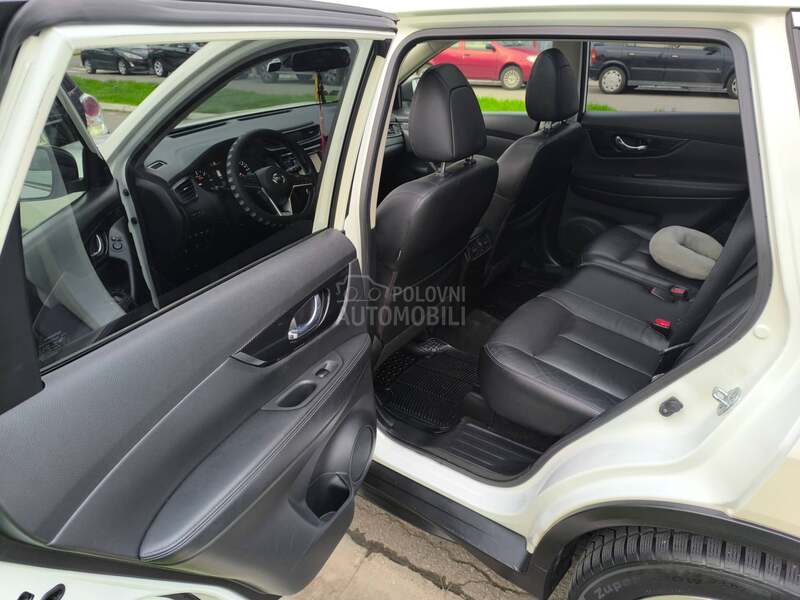 Nissan X-Trail 1.6