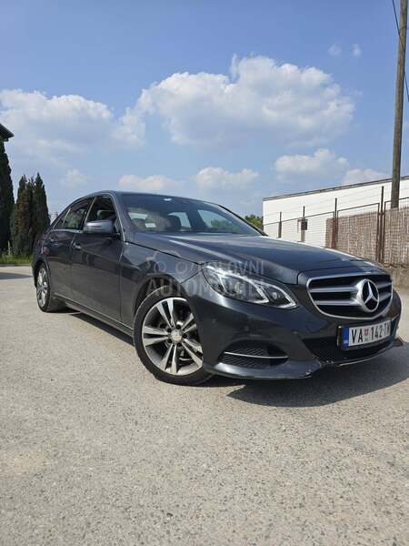 Mercedes Benz E 220 