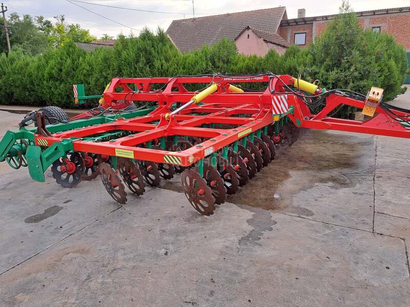 Manitou Krokodilka