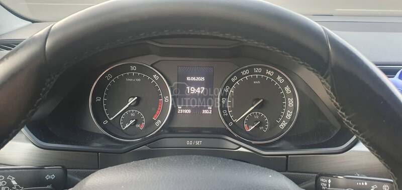 Škoda Superb 2.0 TDI DSG 4x4
