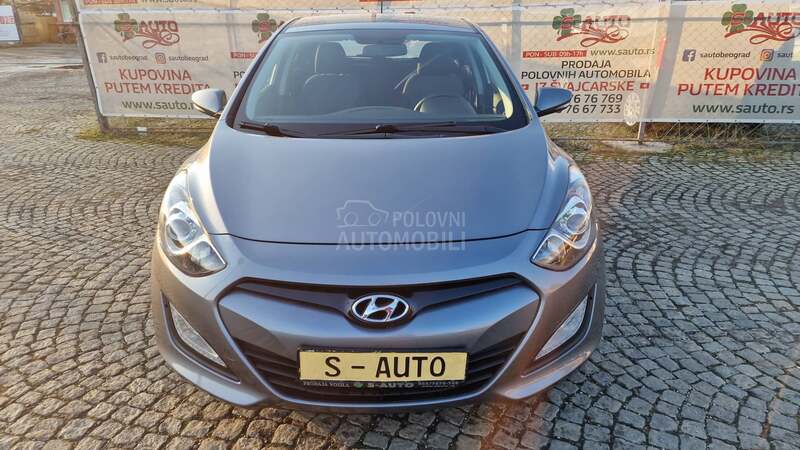 Hyundai i30 KREDlTl/SWlSS