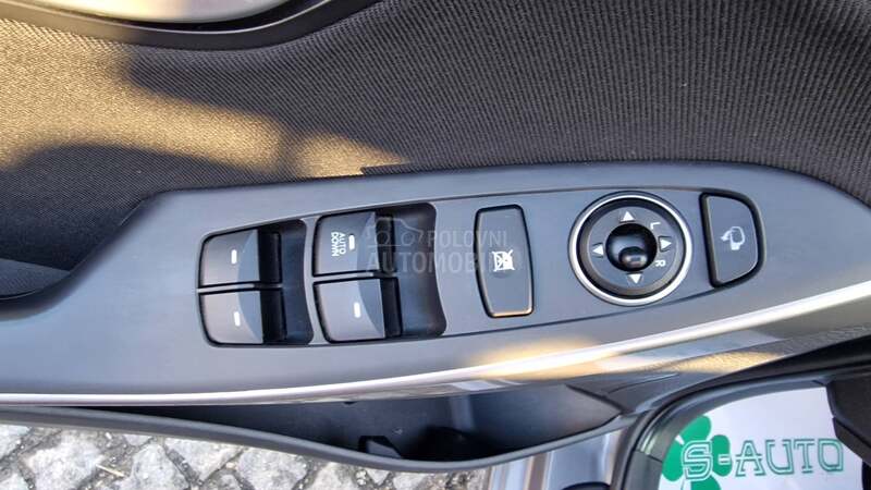 Hyundai i30 KREDlTl/SWlSS