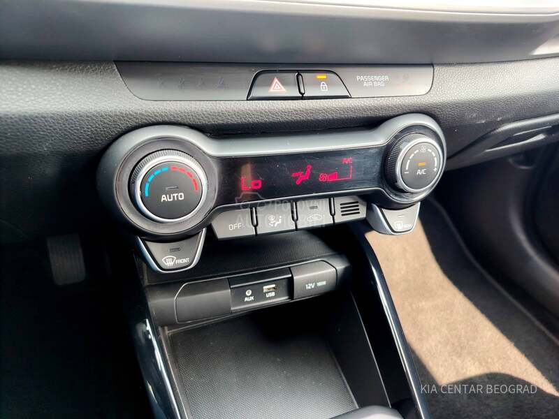 Kia Stonic 1.4 MPI URBAN M/T