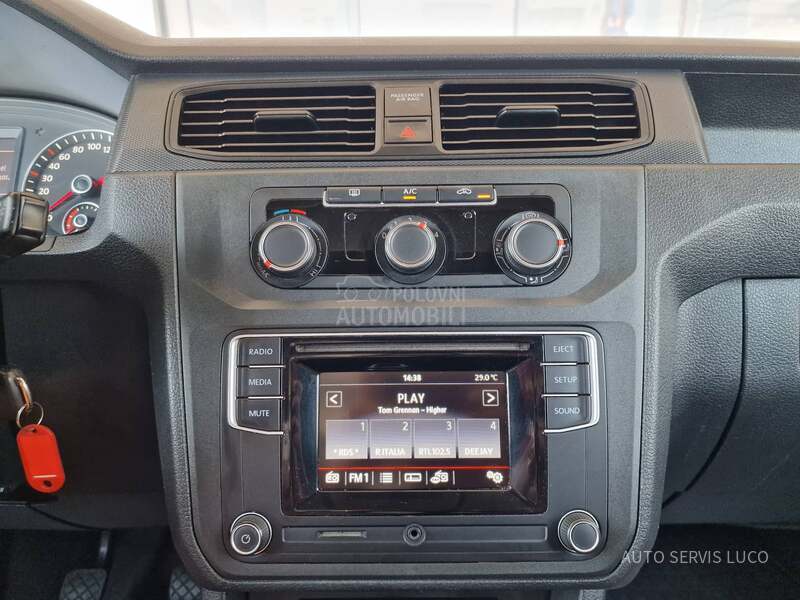 Volkswagen Caddy Maxi 1.4 TGI s ervisiran