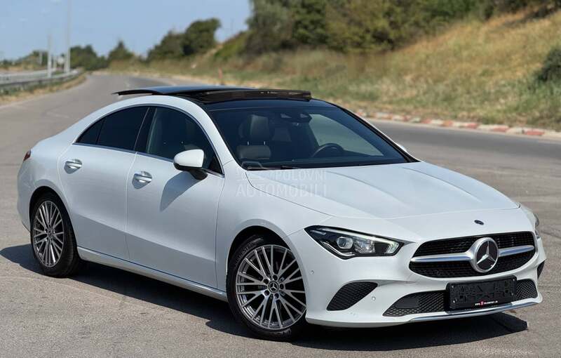 Mercedes Benz CLA 180 Pano/LED/Perla
