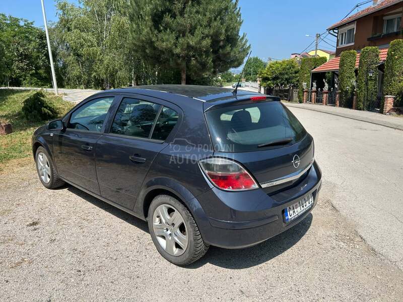 Opel Astra H 1.4 TNG
