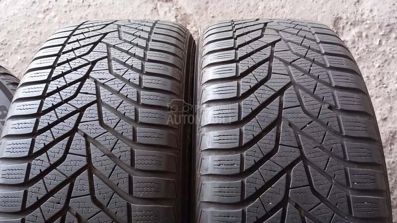 Yokohama 225/50 R18 Zimska