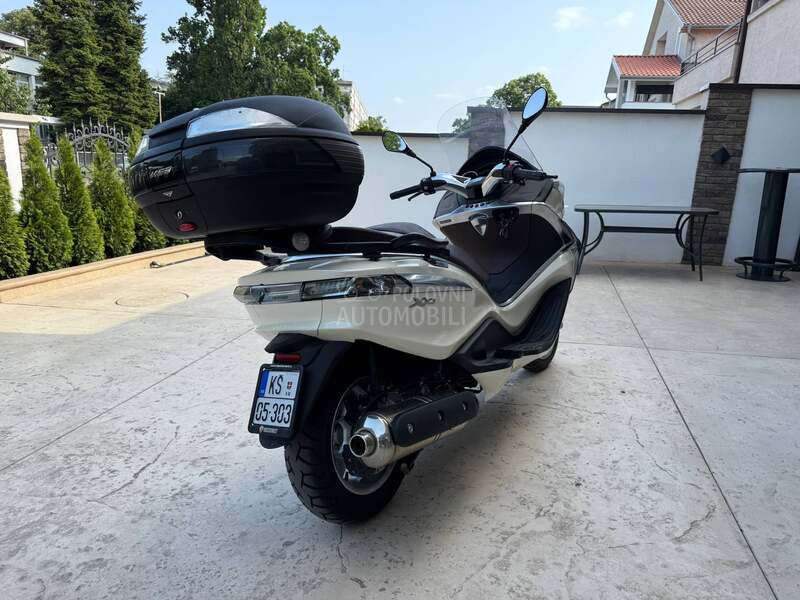 Piaggio X10 10500km