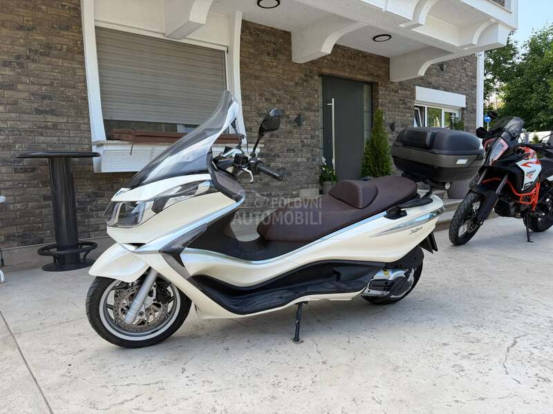 Piaggio X10 10500km
