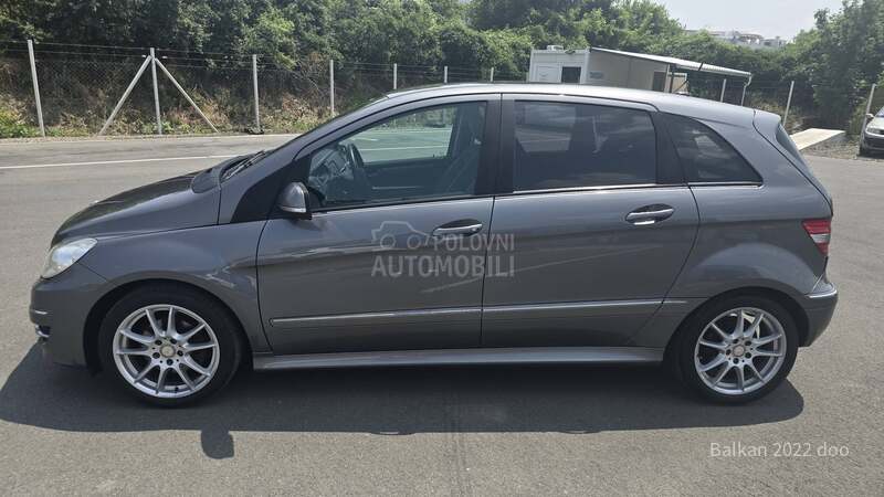 Mercedes Benz B 220 CDI ELEGANCE