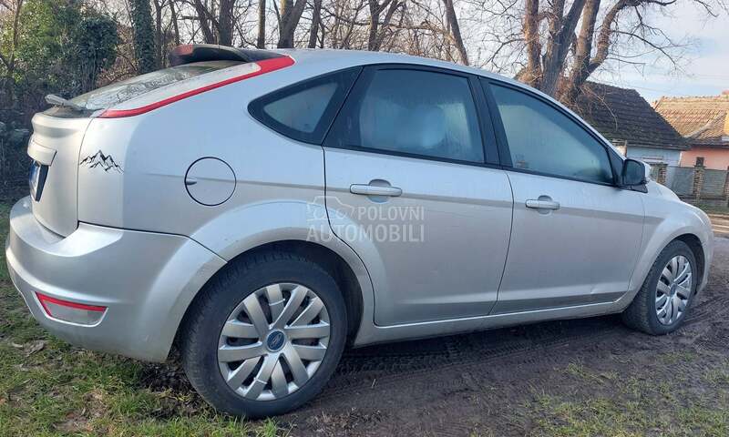 Ford Focus 1.6 TDCI   zeder