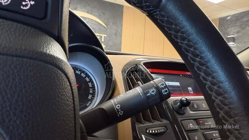 Opel Astra J //1.6 CDTI///SALON
