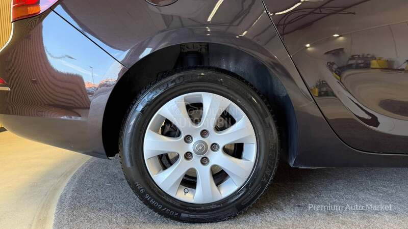 Opel Astra J //1.6 CDTI///SALON