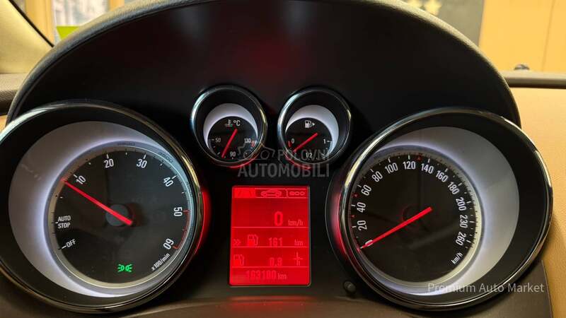 Opel Astra J //1.6 CDTI///SALON
