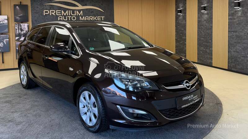 Opel Astra J //1.6 CDTI///SALON