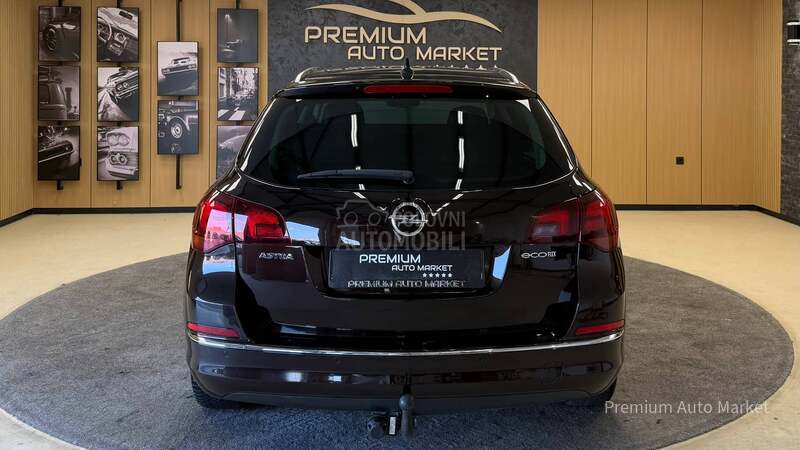 Opel Astra J //1.6 CDTI///SALON