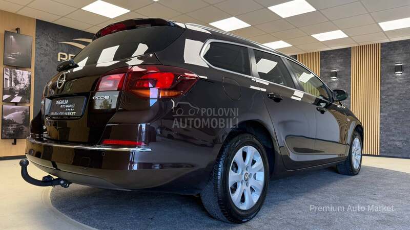 Opel Astra J //1.6 CDTI///SALON