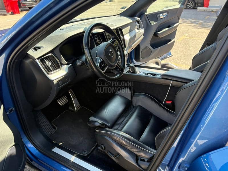 Volvo XC60 B4 R Design AWD