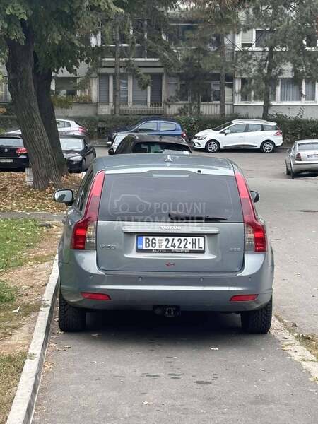 Volvo V50 
