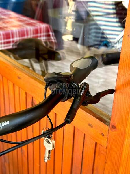 KTM Macina 28