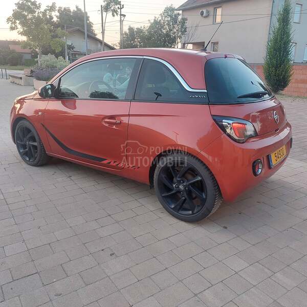 Opel Adam 