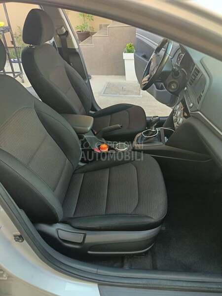 Hyundai Elantra 1.6