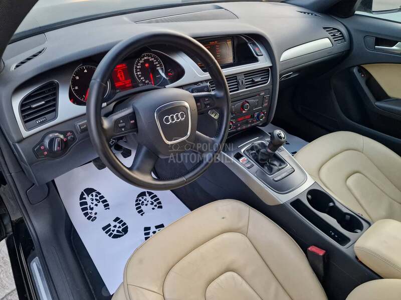 Audi A4 //TOOP OPREMAA