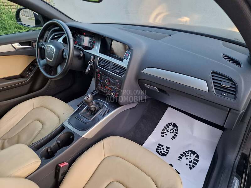 Audi A4 //TOOP OPREMAA