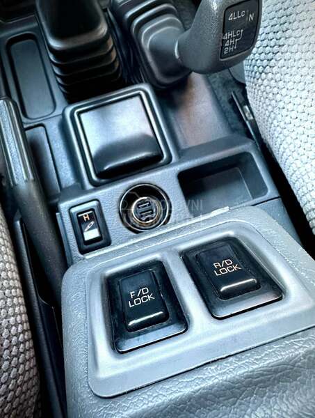 Mitsubishi Pajero 2800 TiD GLS