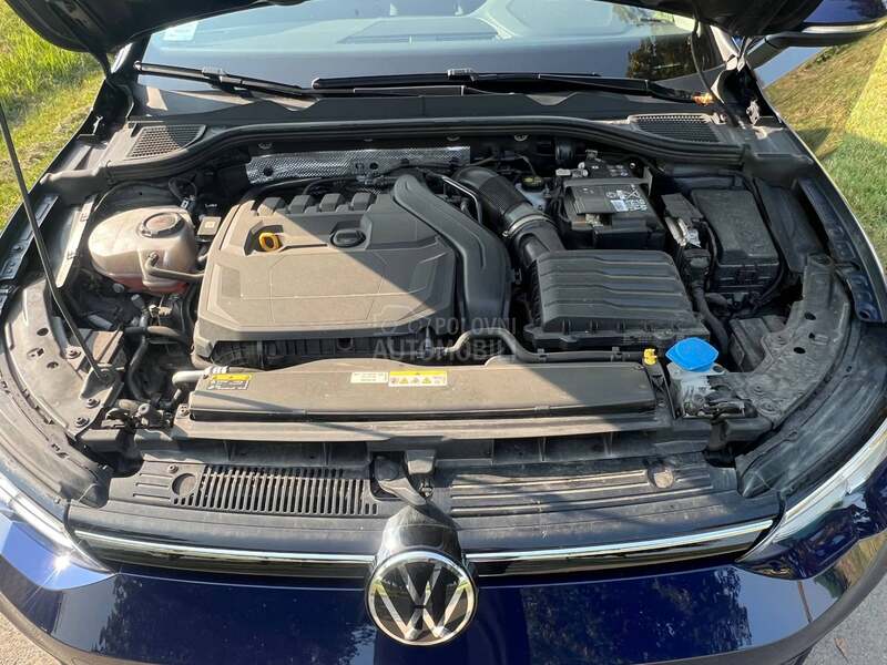 Volkswagen Golf 8 1.5 eTSI