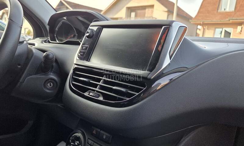 Peugeot 208 1.2 Style