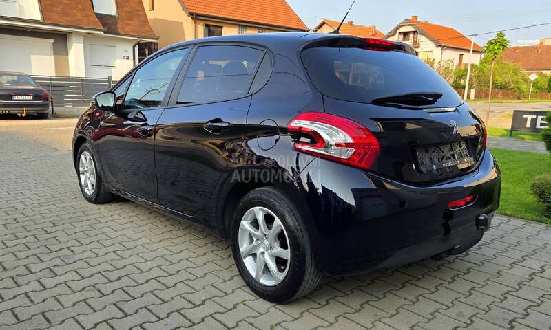Peugeot 208 1.2 Style