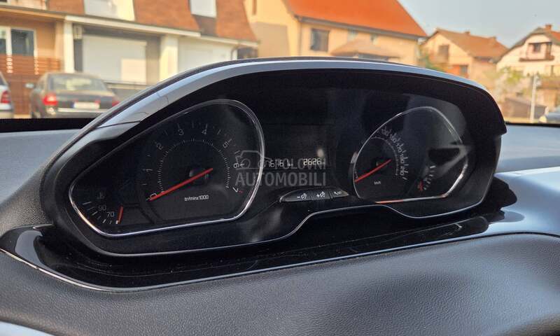 Peugeot 208 1.2 Style