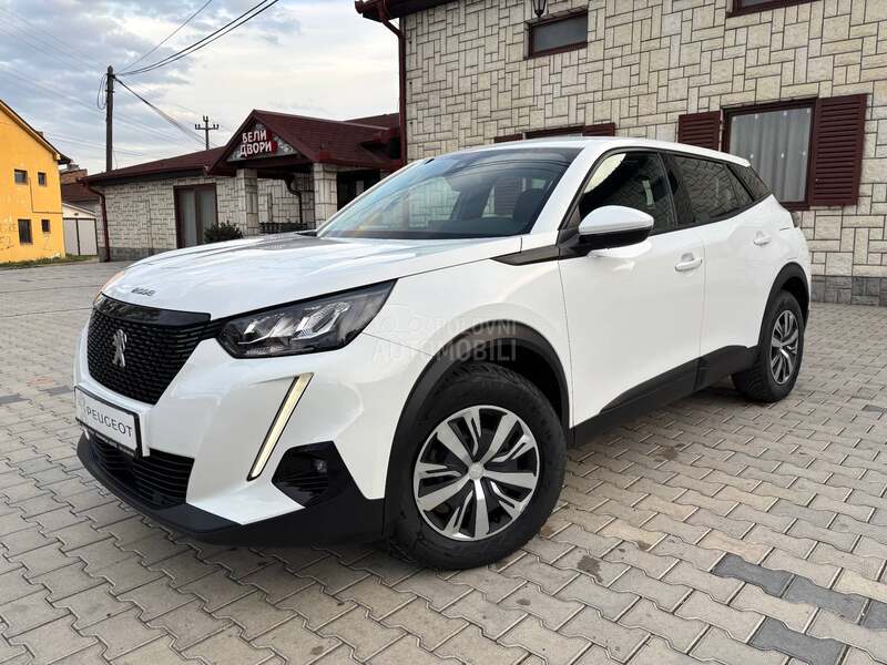 Peugeot 2008 1.2 N A V I G A C