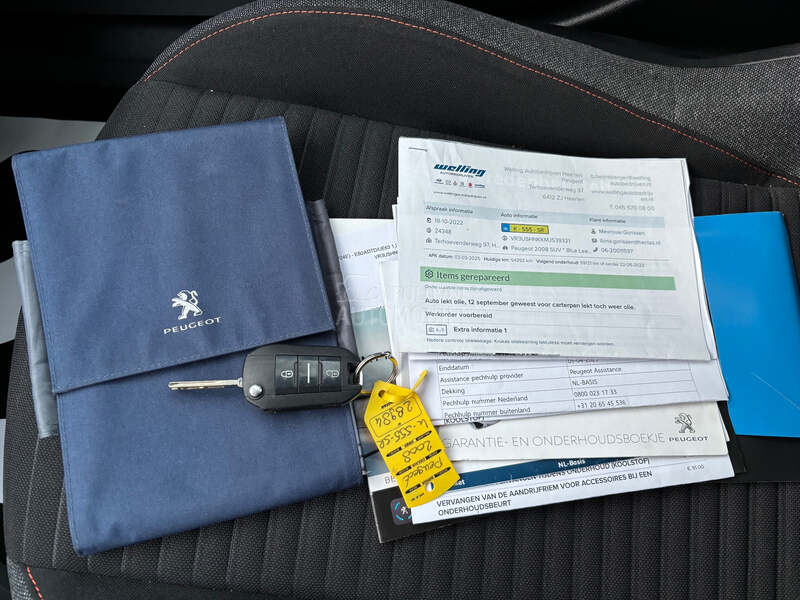 Peugeot 2008 1.2 N A V I G A C