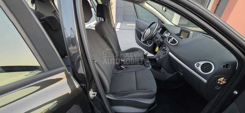 Renault Clio 1.2TNG/141k/Car vert