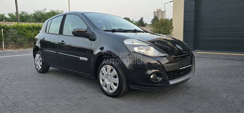 Renault Clio 1.2TNG/141k/Car vert