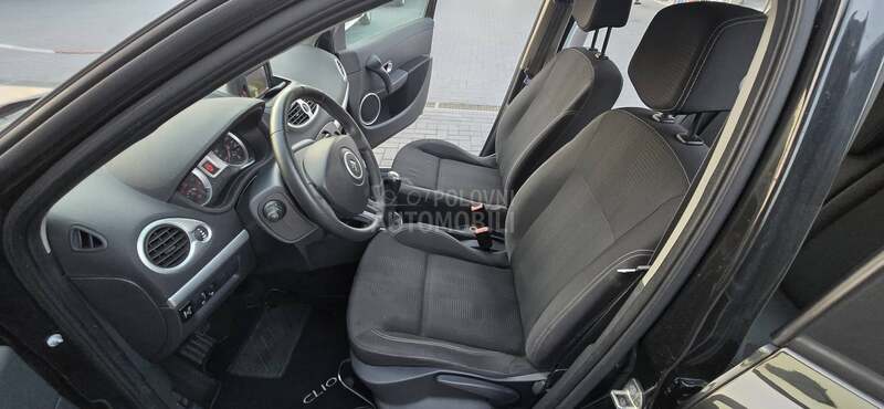 Renault Clio 1.2TNG/141k/Car vert